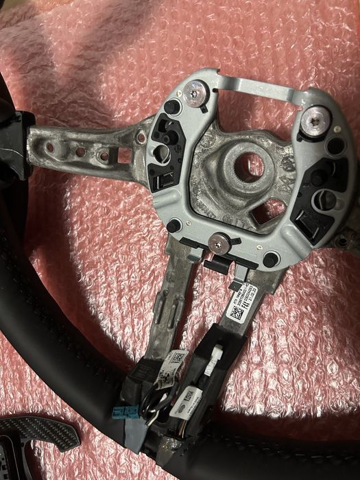 Vibratie volan m bmw f30 f20 f10 f15 f16 f01 comenzi volan m bmw