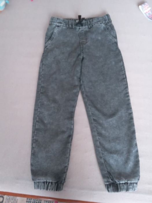 Lot hainute 9-10 ani baiat