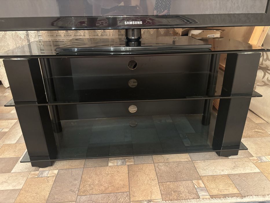 Подставка для телевизора