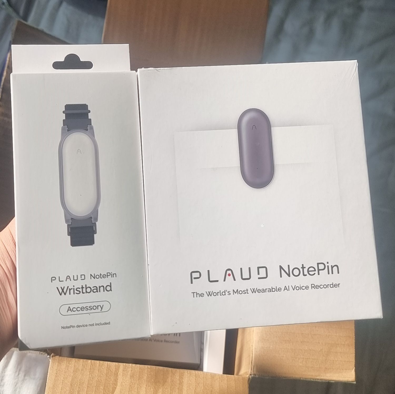PLAUD NotePin: носимый диктофон на базе искусственного интеллекта
+ PL