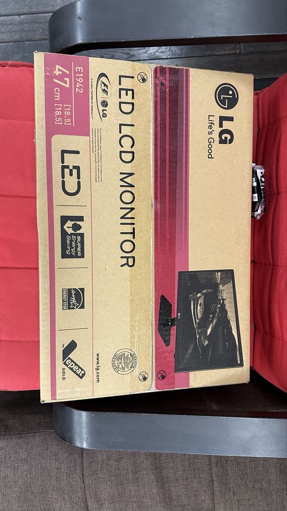 Монитор Леново Lenovo