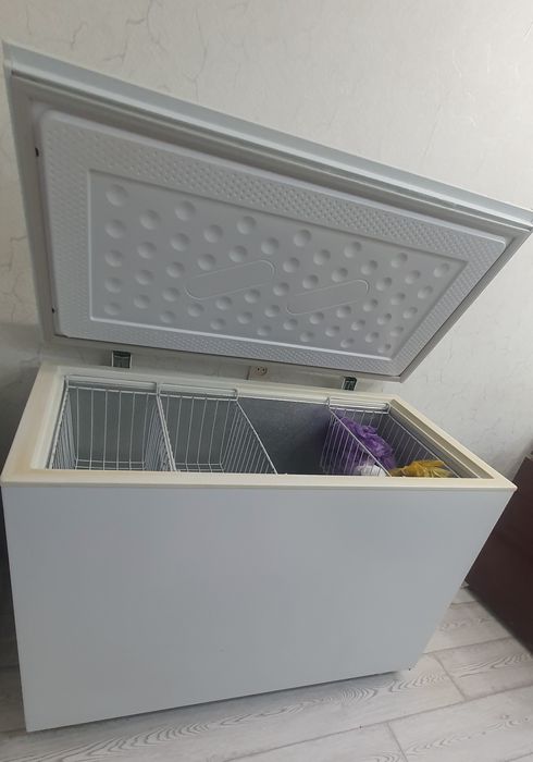 Продам Морозильную камеру-ларь