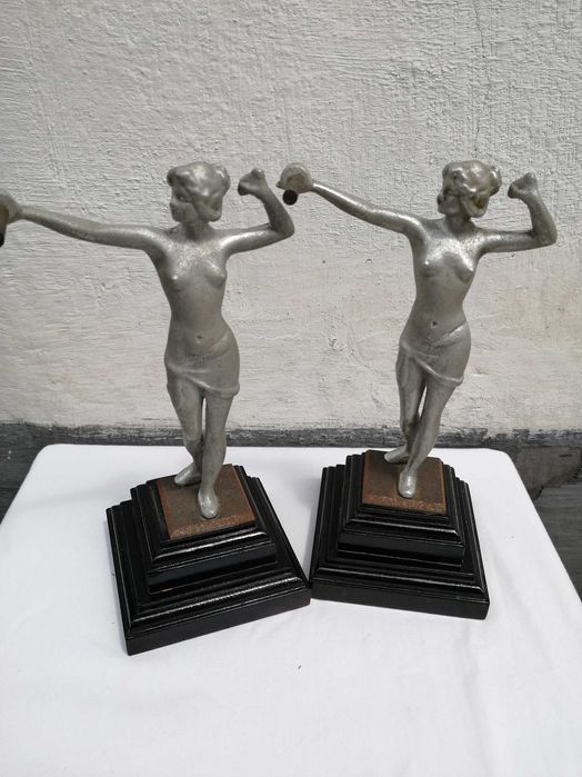 Statueta metal suport pendul