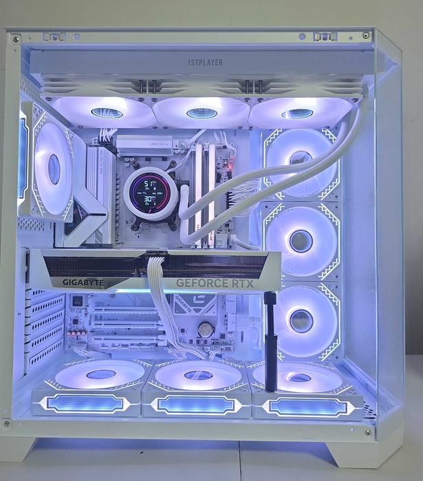 PC Gaming White Ryzen 7 7800X3D RTX 5070