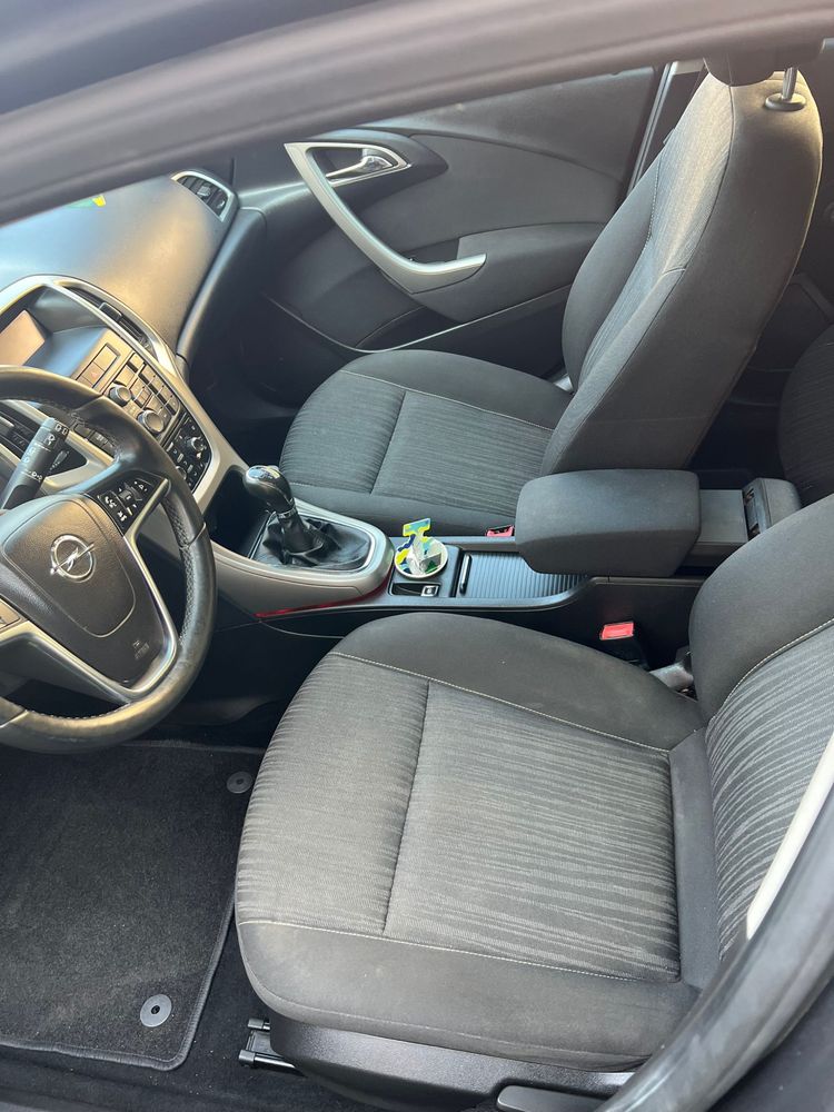 Vand opel astra 2012