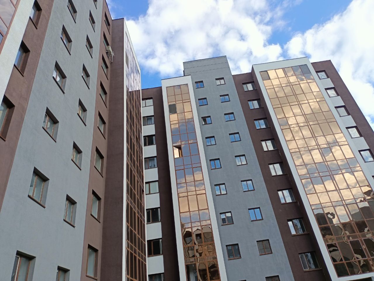 Продается однокомнатная квартира в новом жилом микрорайоне Мендыкара