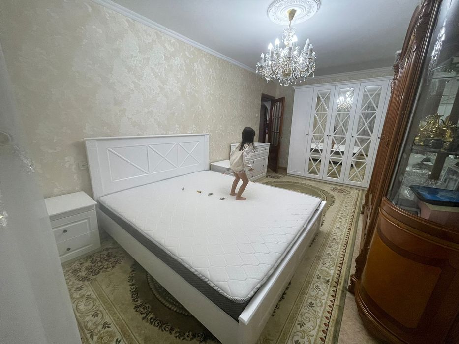 Спальный гарнитур