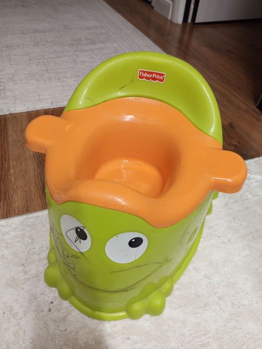 Горшок от фирмы fisher price