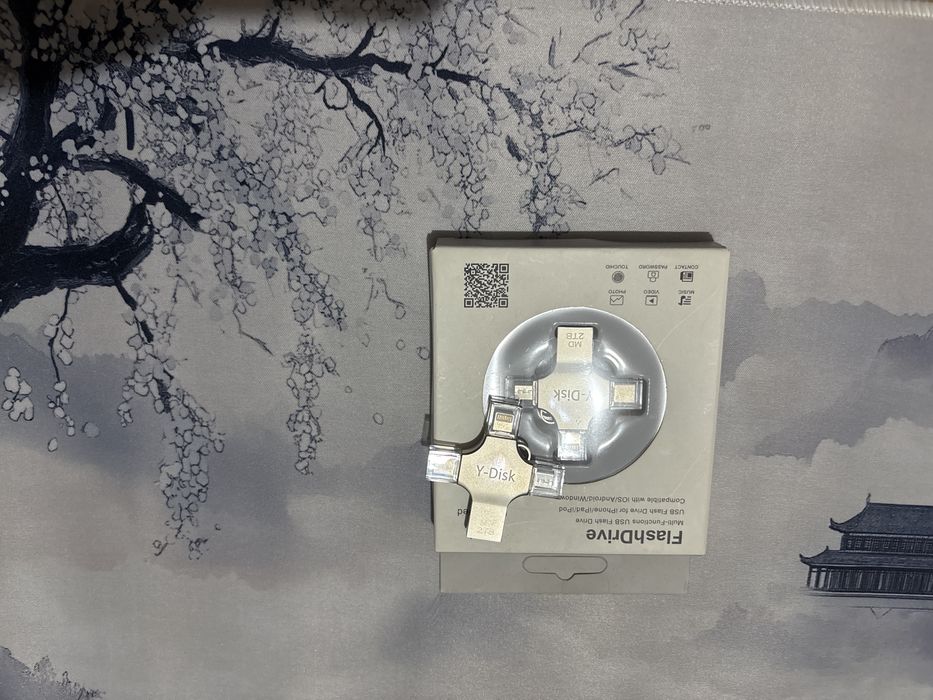 Флешка FlashDrive на 2 требайт