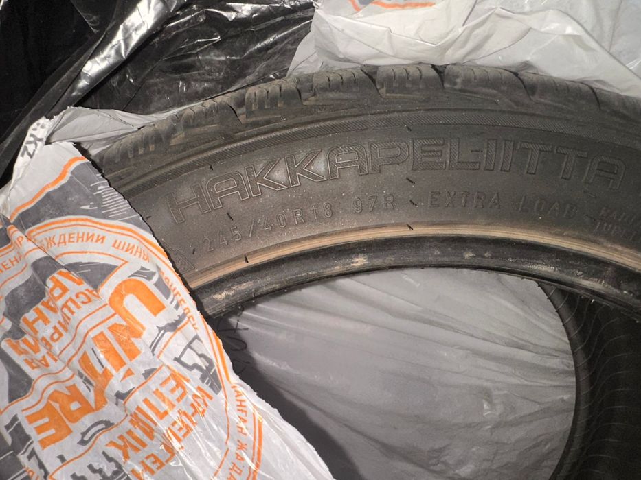 Nokian Hakkapeliitta 245/40/18 97R