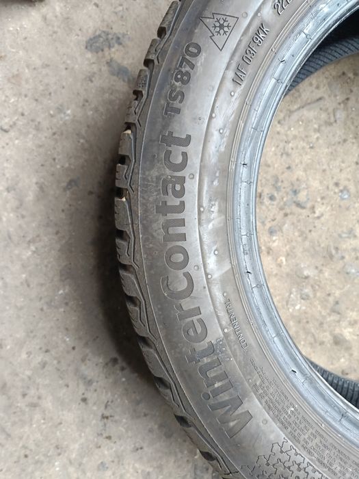 Зимни гуми -"CONTINENTAL"-15цола -185/60-1бр.-85лв.-като нови