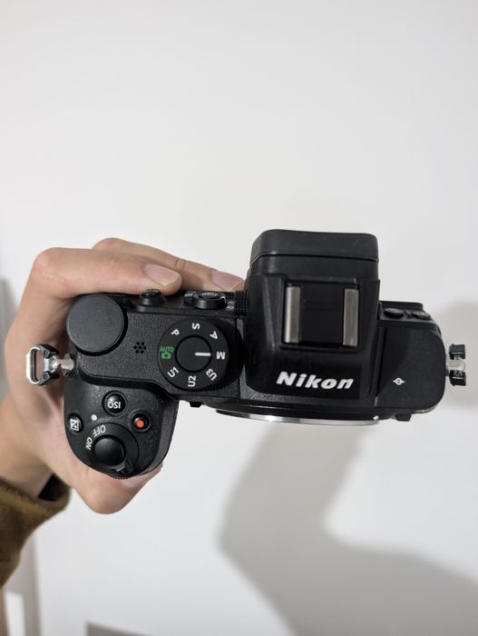 Aparat Foto Mirrorless - Nikon Z5