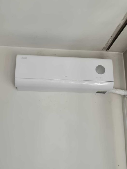 ПРОДАВАМ 2 БР. климатици TCL TAC-12CHSD/FCI  20 месеца в гаранция