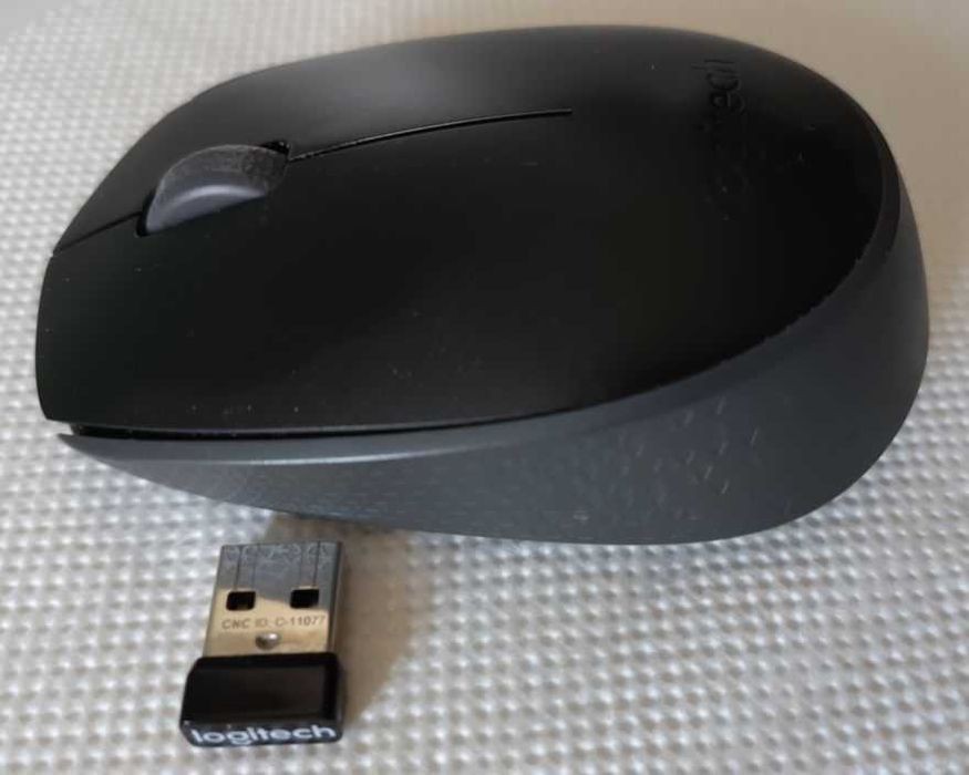Безжична мишка LOGITECH M171 с USB приемник