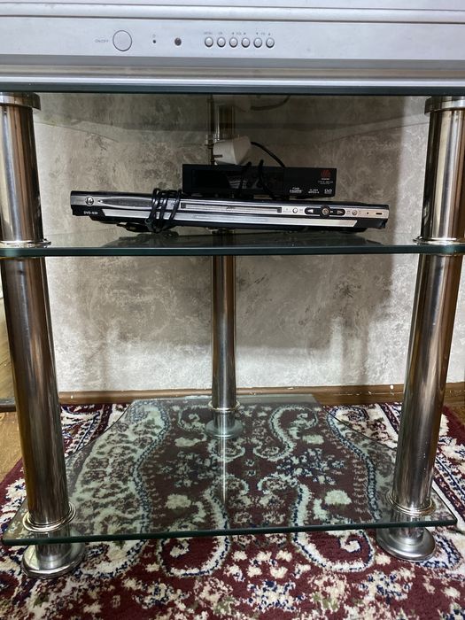 старый Телевизор LG с комплектом