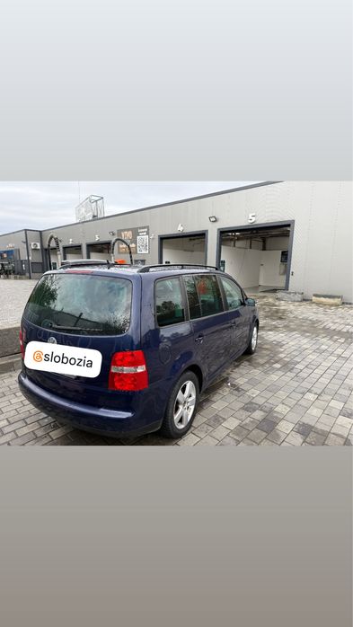 VW TOURAN monovolum, 2.0 diesel 140 CP, cutie automată