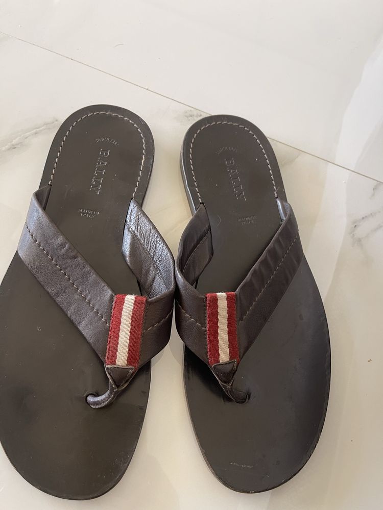 Мъжки чехли Bally