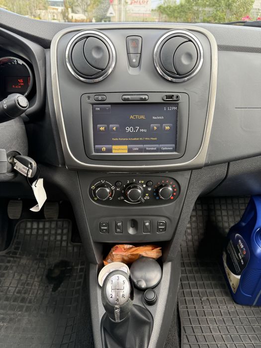 Dacia 2014 - BREAK - tva deductibil - pilot / piele / navi / parktroni
