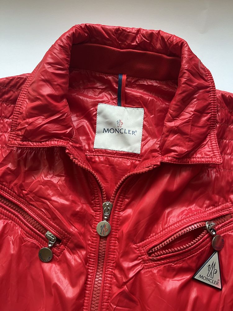 MONCLER : Дамско преходно яке размер 5 или ХЛ / Оригинал