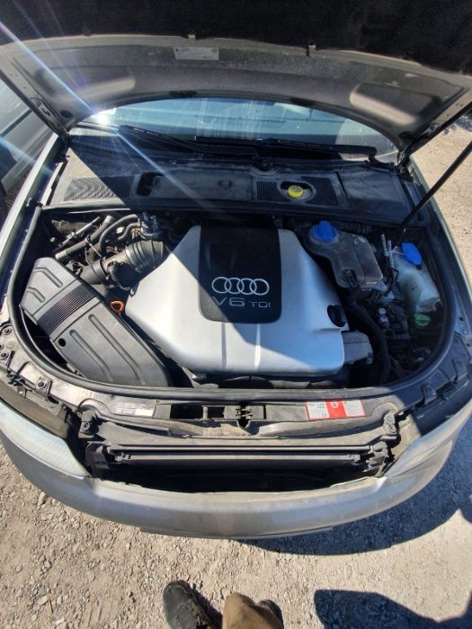 Audi a4 2.5tdi AN 2003 Dezmembrez/Dezmembram
