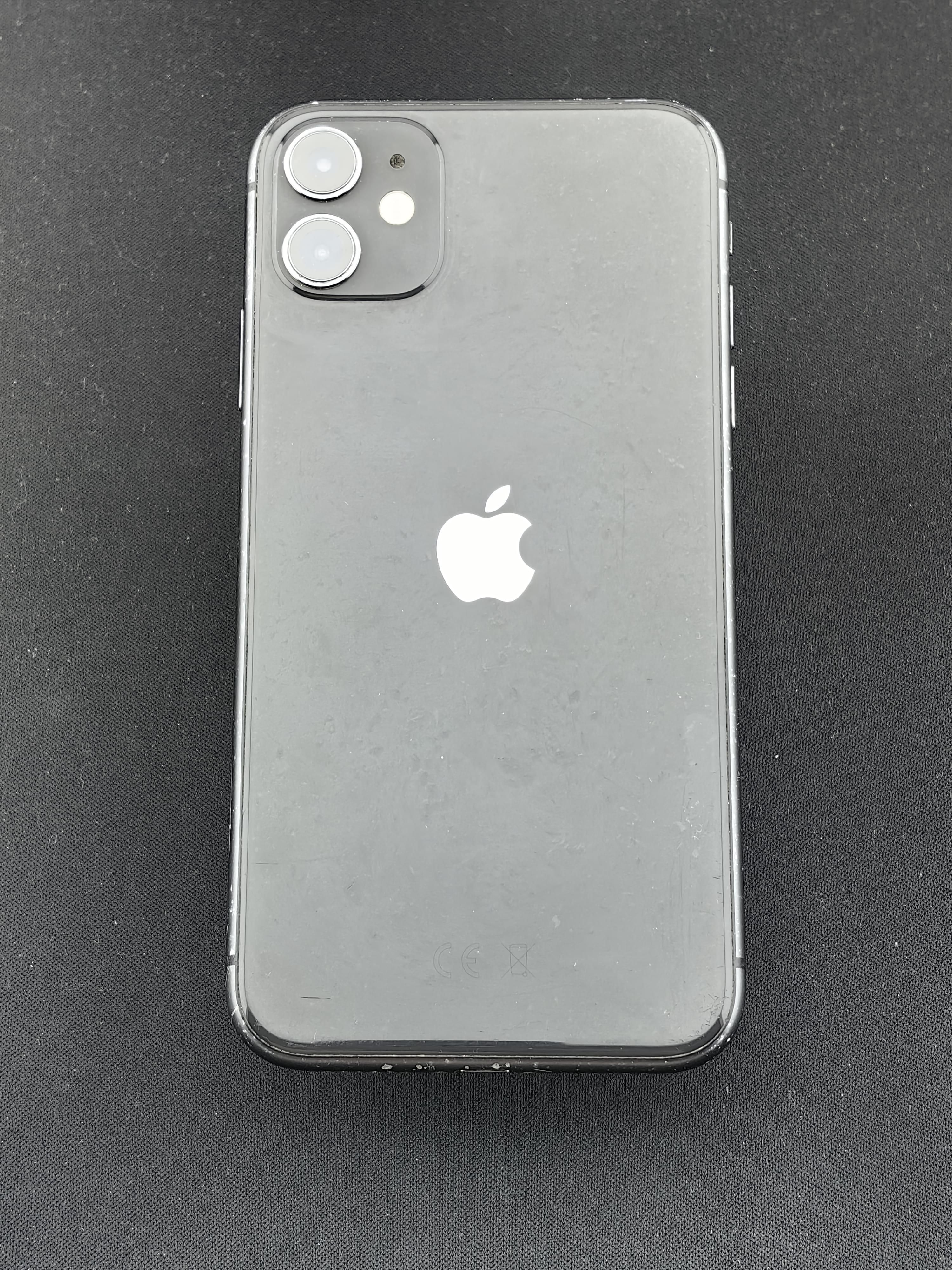 Apple iPhone 11 64 GB-sgv753