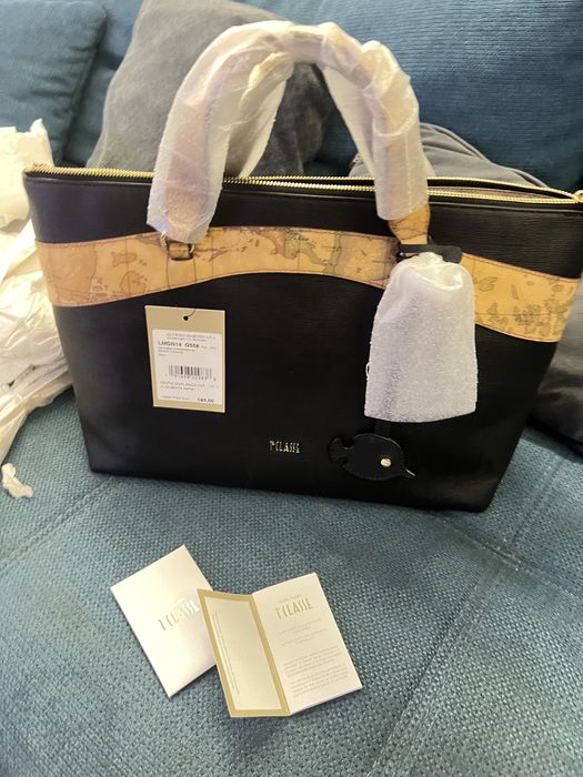 Уникален модел Alviero Martini Handbag.СТРАХОТНА.Нова и 100%оригинал !