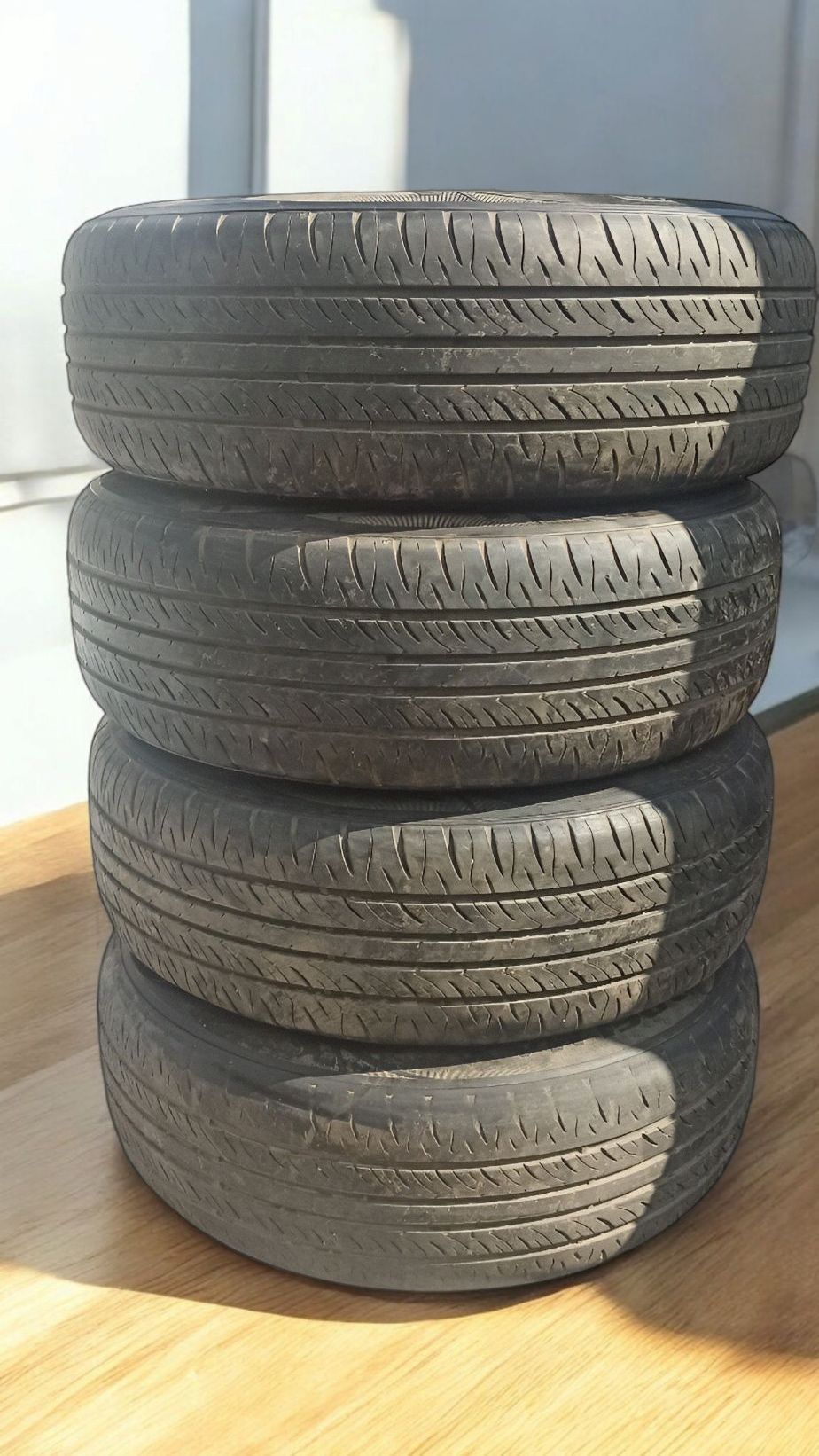 Продам шины с дисками 205/65 на 15