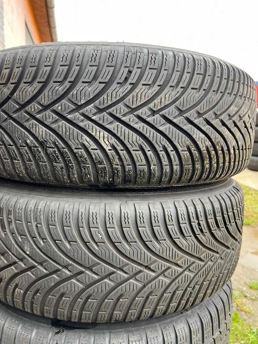 anvelope Kleber Krisalp Hp3 cu dimensiunea 215/60 R16 M+S