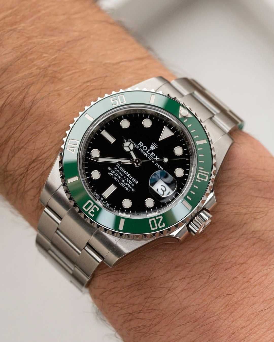 rolex submariner starbucks
