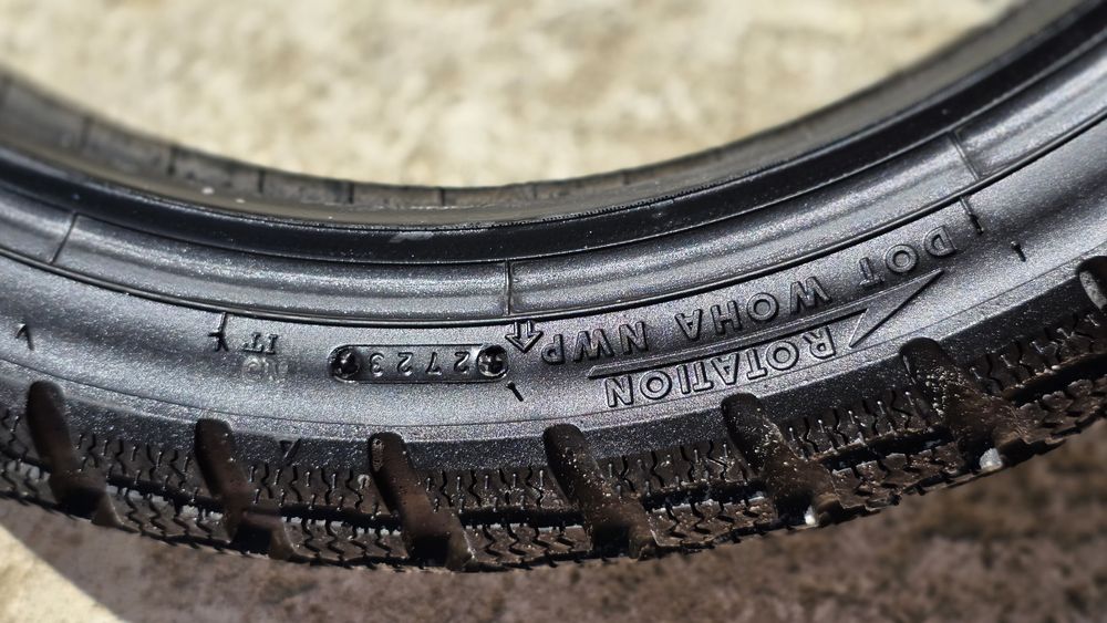 Гуми за мотор (скутер)