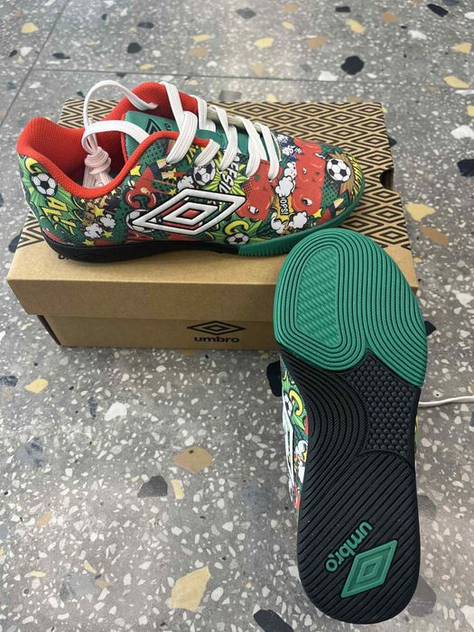 Umbro стоножки за футбол