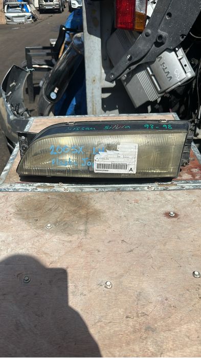 Левая фара на Nissan Silvia