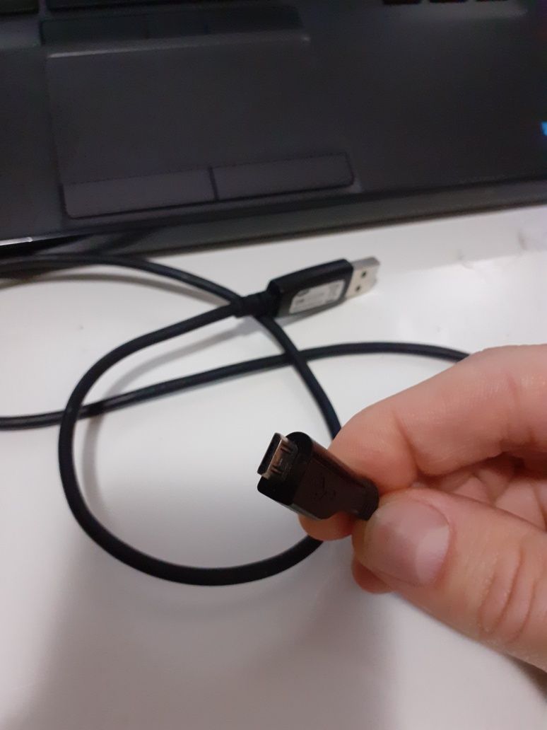 cablu date USB - micro usb original Samsung nou impecabil