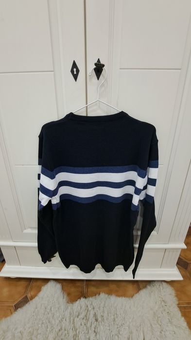 1 Pulovar Imblanit + 1Pulovar Casual