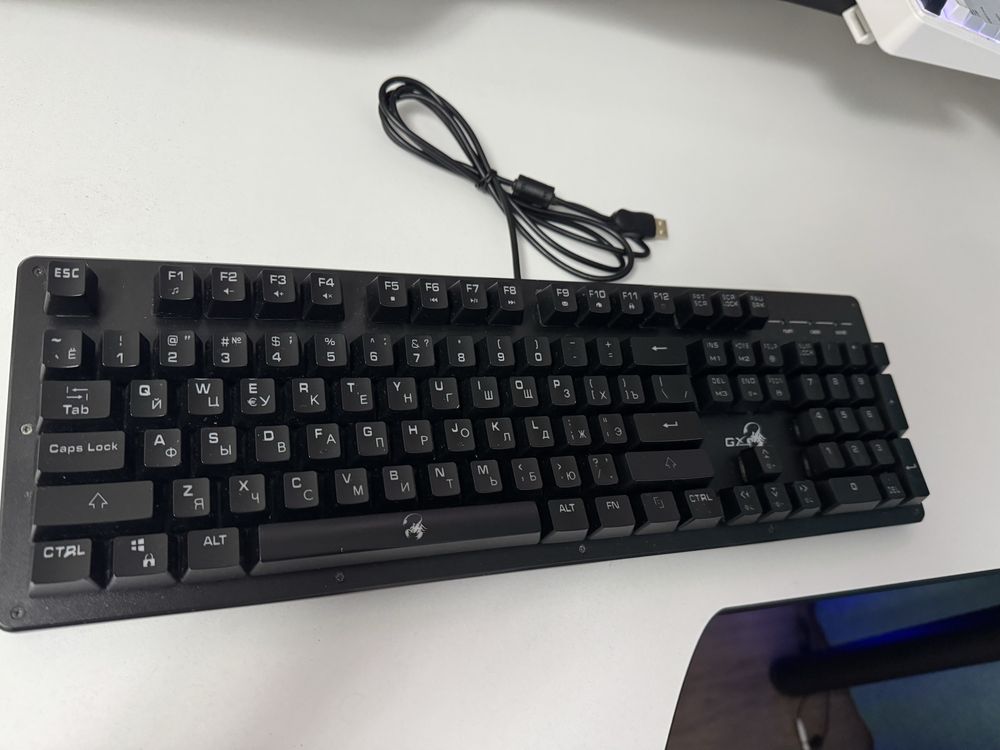 Игровая клавиатура Scorpion K10