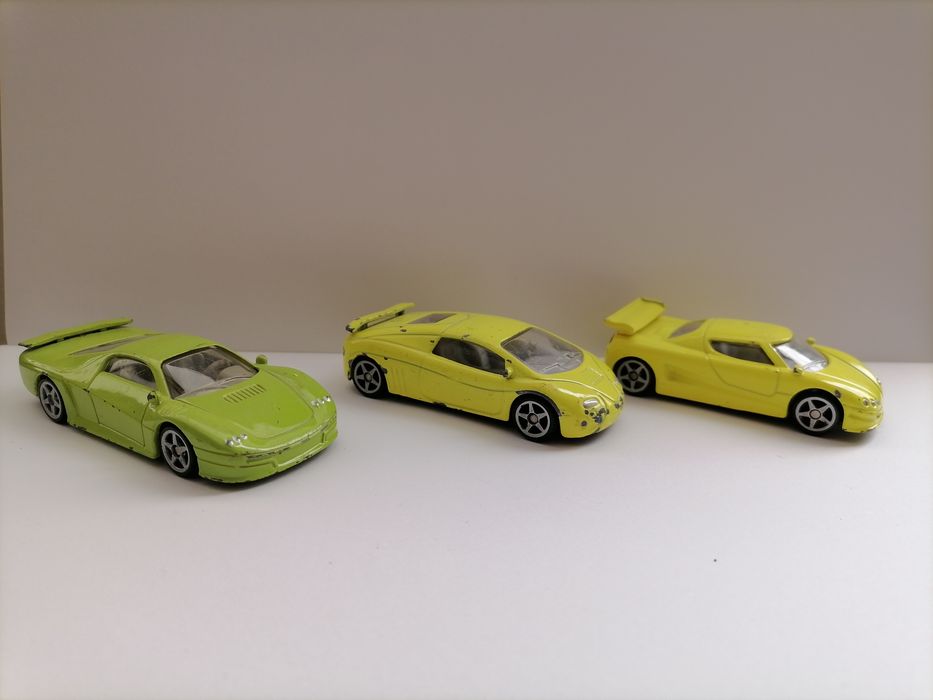 Колекционерски колички SIKU и Hot Wheels 1:64