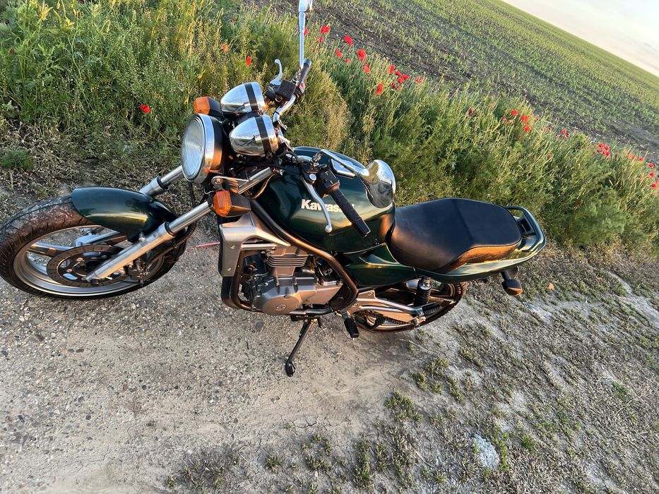 Kawasaki er 5 an 2000 inmatriculat