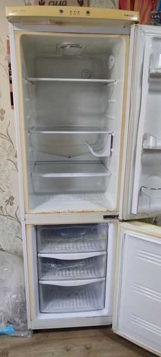 Холодильник самсунг