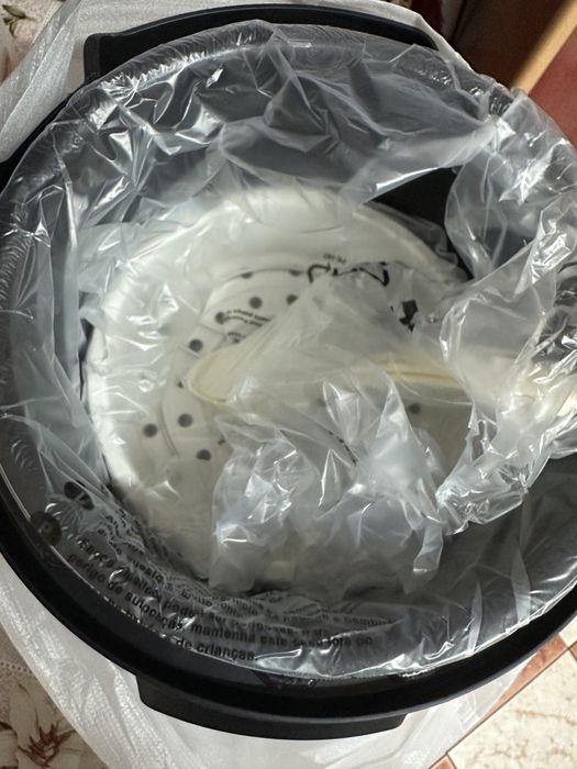 Multicooker cu gatire la presiune Alacarte 38BK