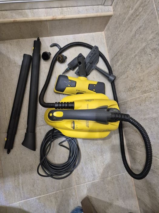 Aparat de curațat  cu aburi