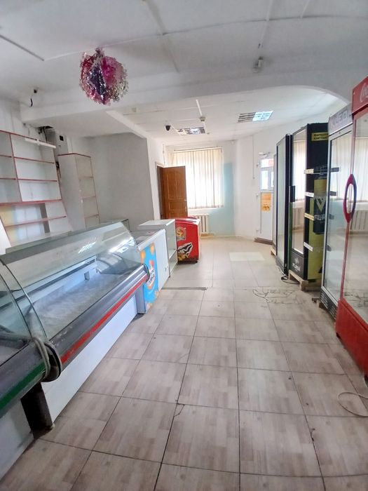 Сдам помещение под офис или магазин центр Кирова!