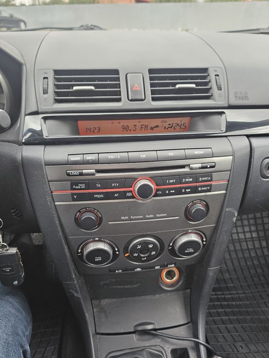 Mazda 3, 2006, 267.000 km, motor 1.6 diesel, euro 4, in stare buna