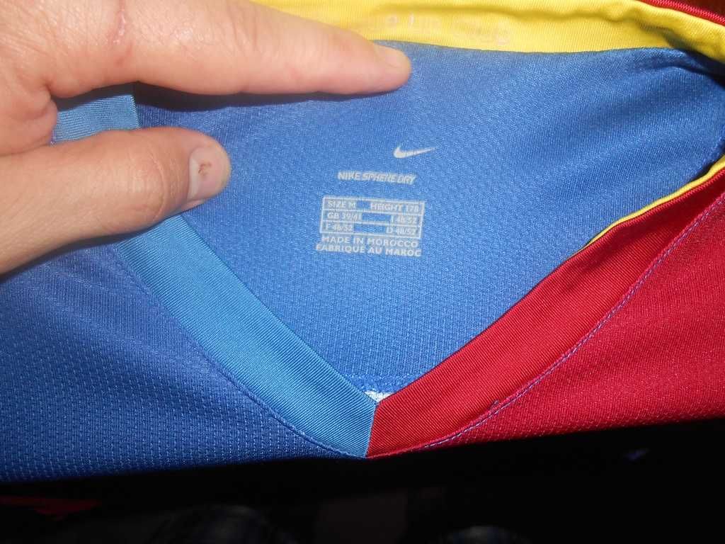 tricou fc barcelona barca abidal #22 nike  marimea S