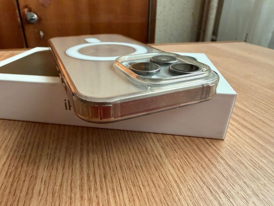 Iphone 15 PRO Natural Titanium