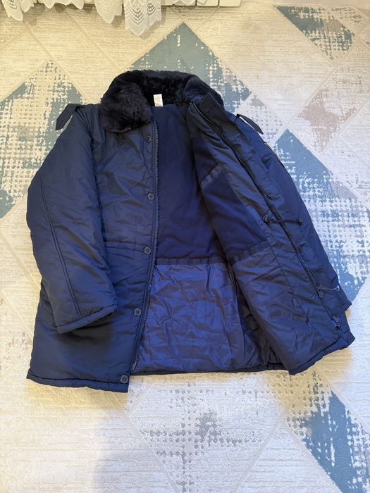 Продается бушлат военный в размере 48-50 зимний очень теплый новая