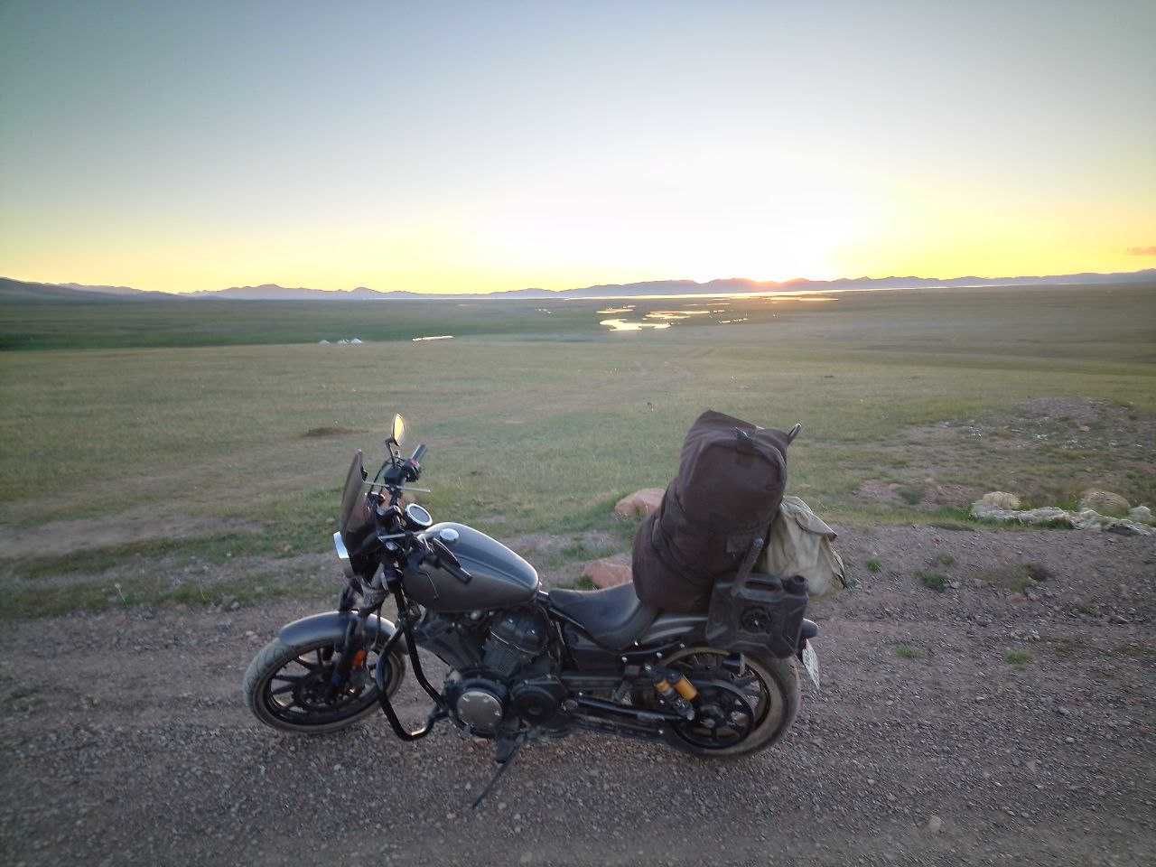 Мотоцикл Yamaxa Bolt XVS950 чоппер