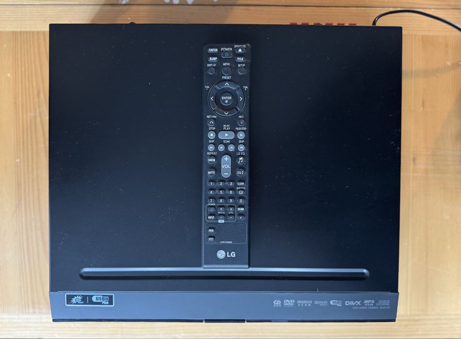 LG DVD player + Boxe Home Theater 5.1