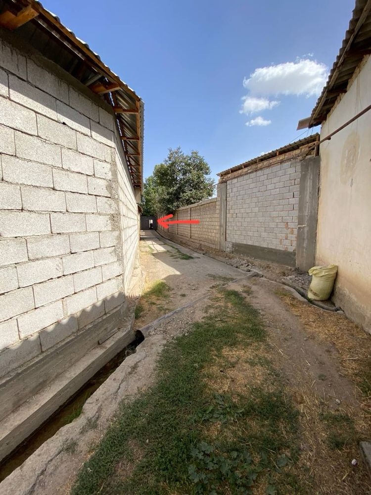 Qibray Tinchli mahalla yer sotiladi arzonga 5.7 sotx 22x26