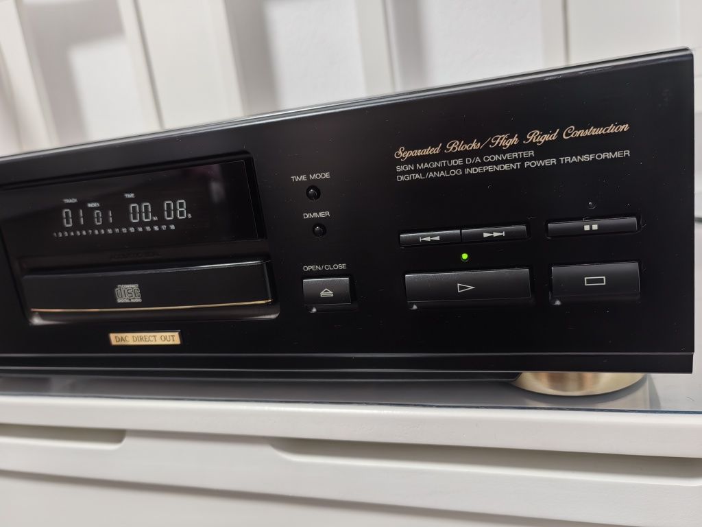 Akai cd 79, High-end, Germania