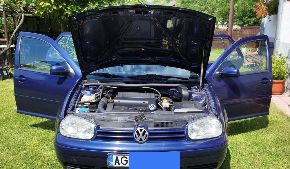 Vând autoturism Golf IV 2003 Pacific